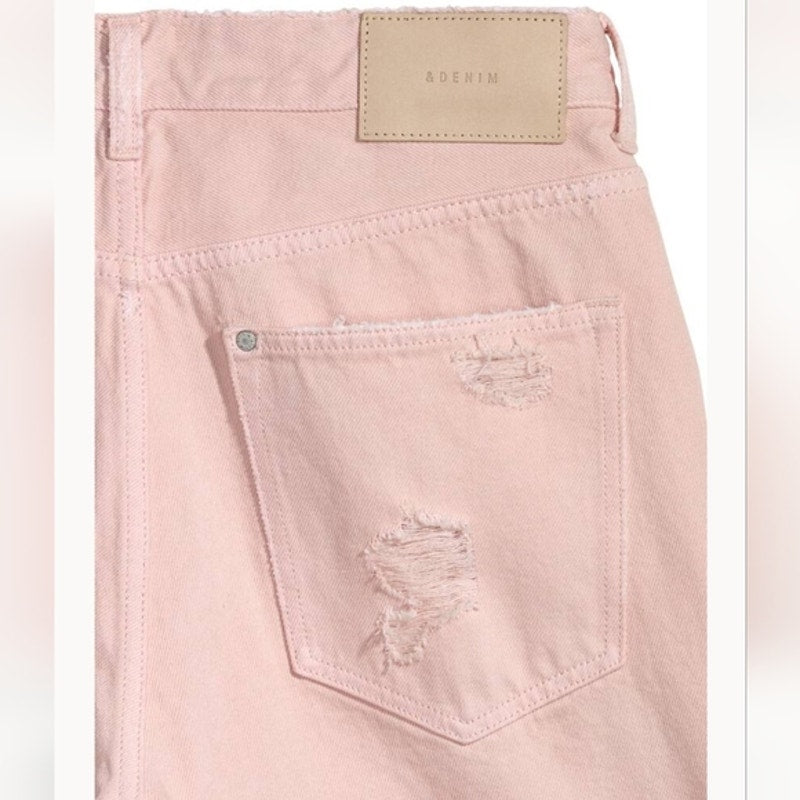H&M Vintage Light Pink Distressed Boyfriend Jeans
