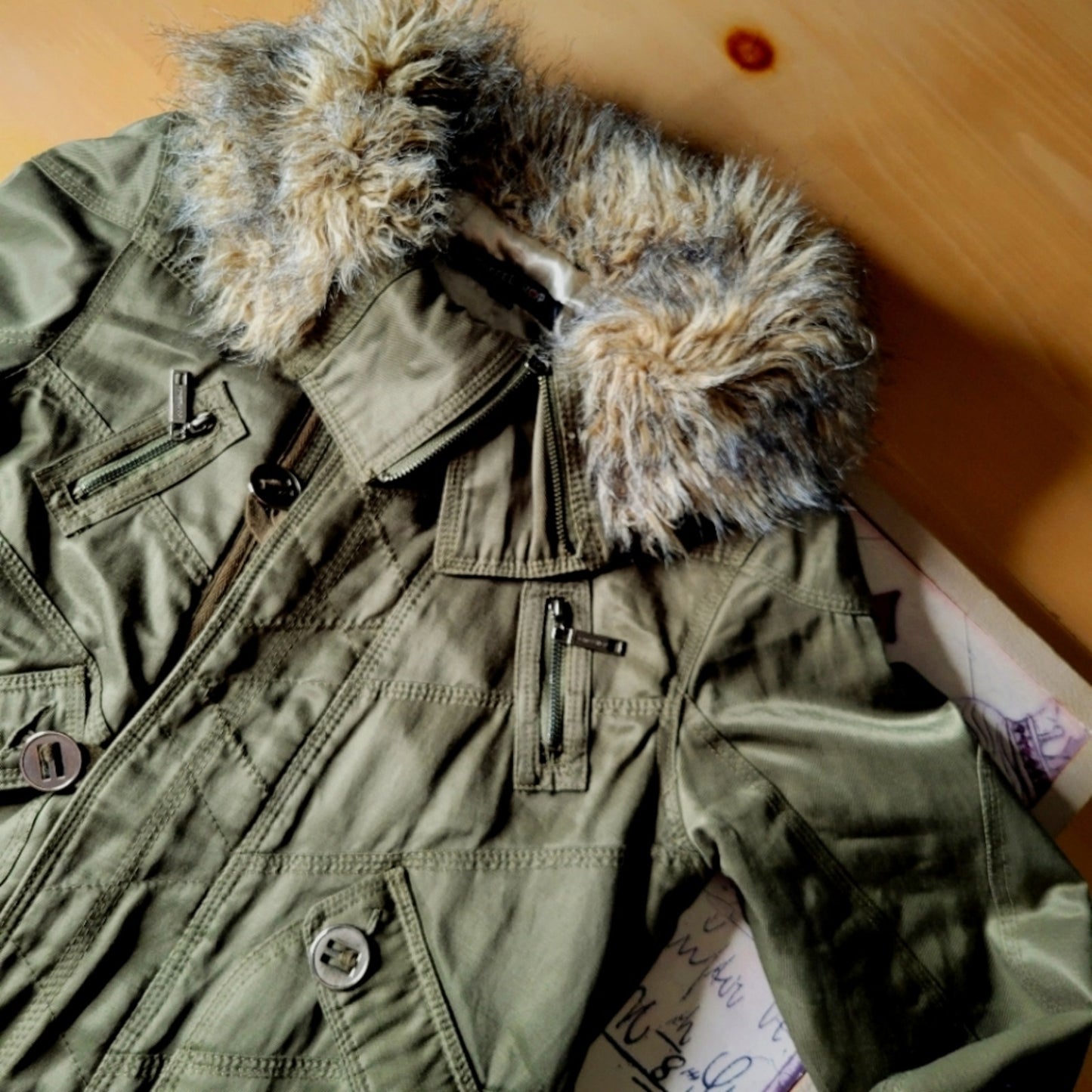Coffee Shop Army Green Faux Fur Collar Bomber Jacket