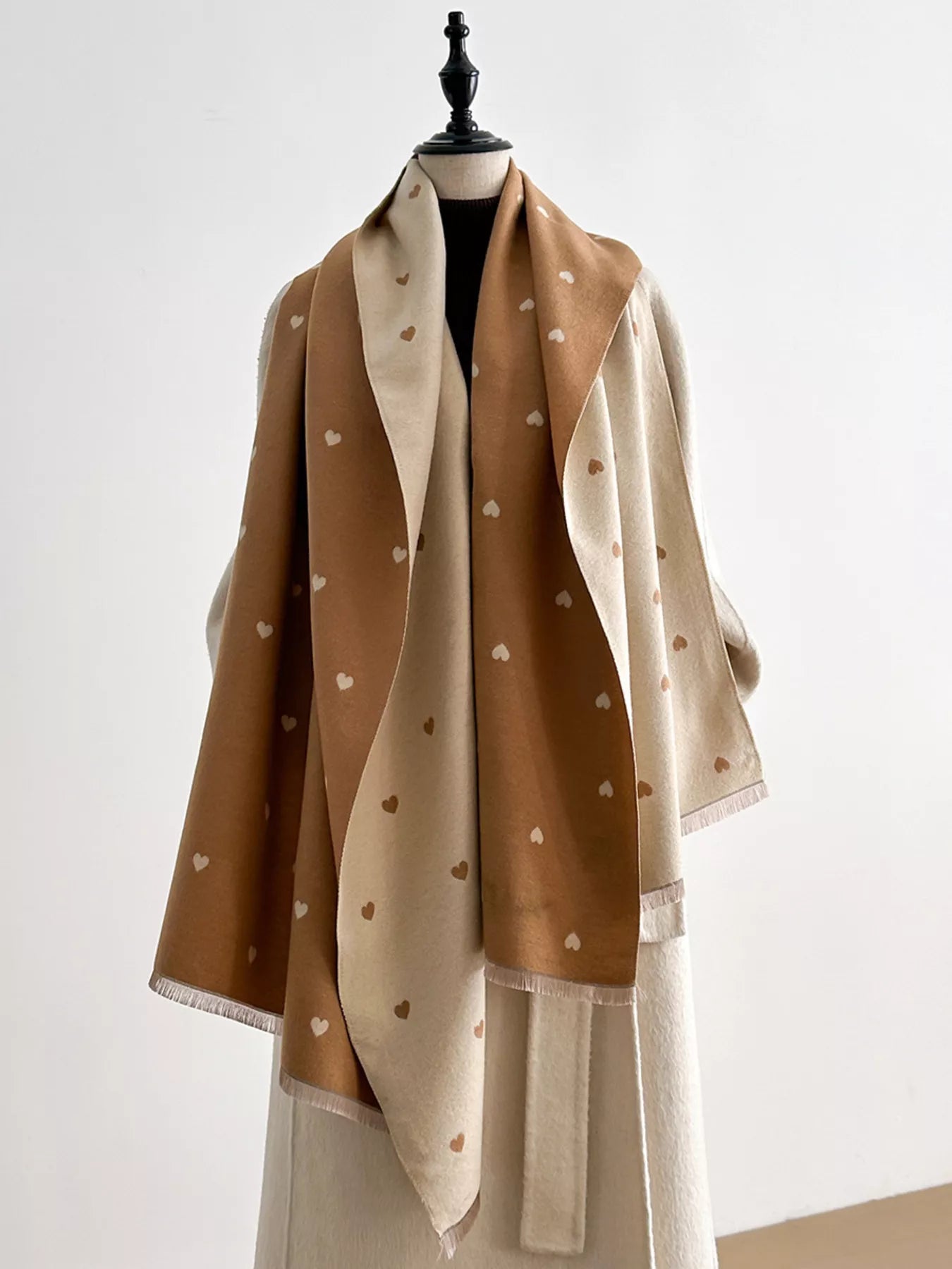 44668962ce5747b897600551d4c7b79a-Max-Origin