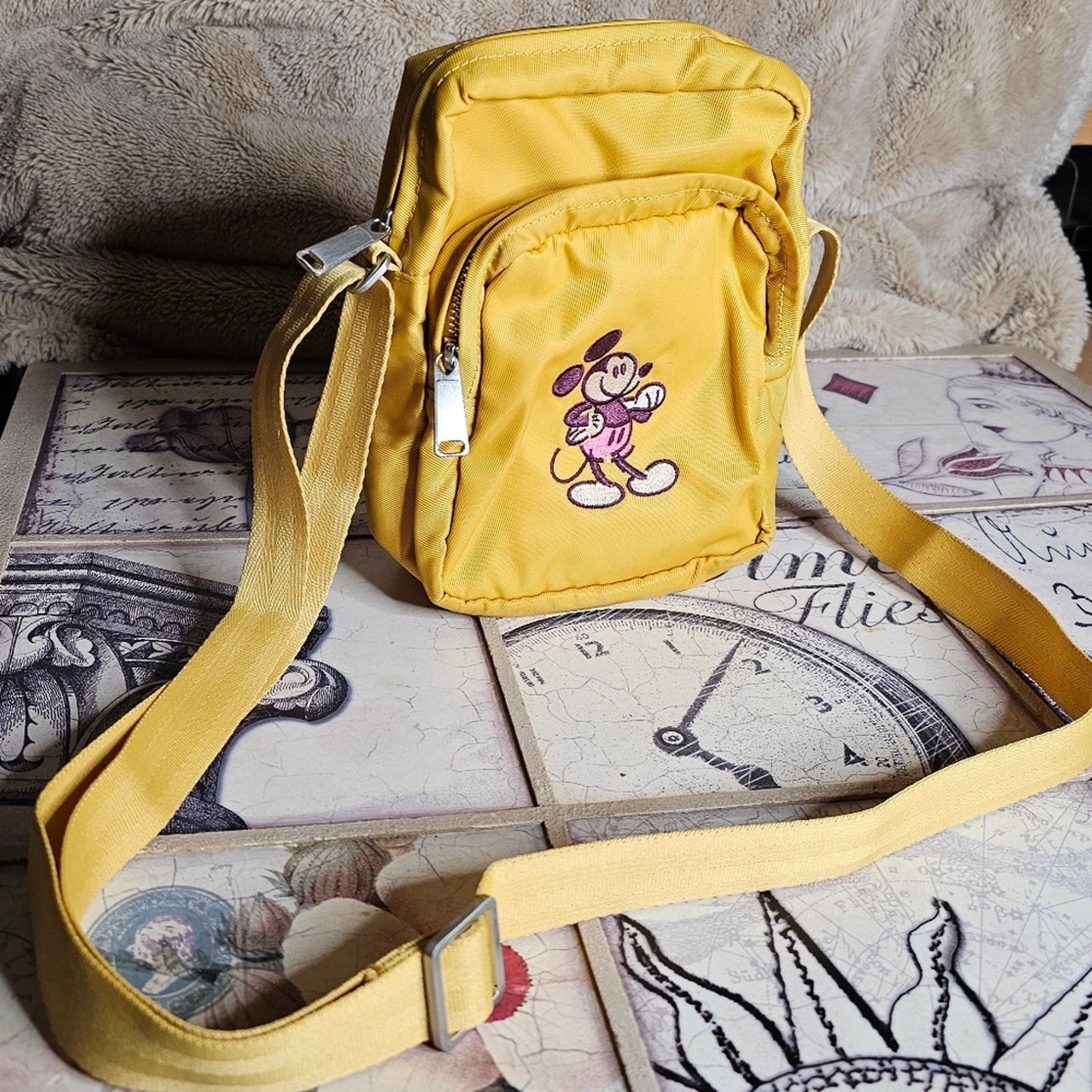 Disney Store Mickey Mouse Genuine Mouse wear Yellow Crossbody Bag